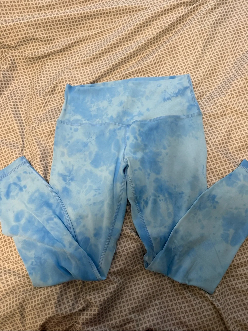 Lululemon Aligns 25